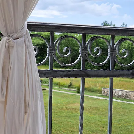 Stancija Ruseti Oprtalj