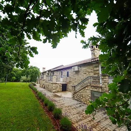 Bed and Breakfast Stancija Ruseti Oprtalj