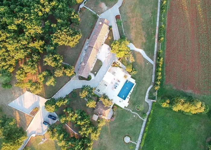 B&B Stancija Ruseti 5*