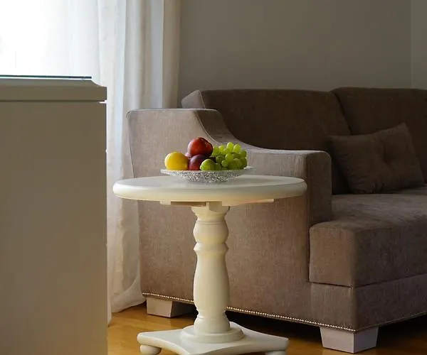 Stancija Ruseti Oprtalj